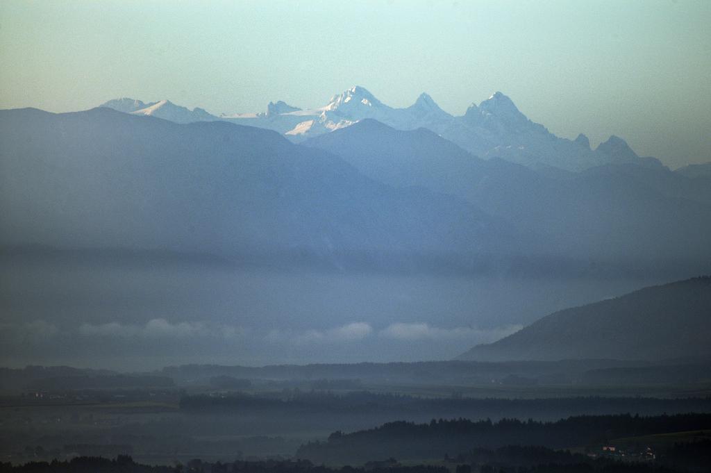 Hotel-Gasthof Beim Bockhiasl Neukirchen an der Vockla ภายนอก รูปภาพ